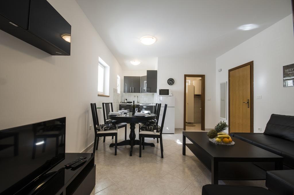Apartment Casablanca Pola Esterno foto